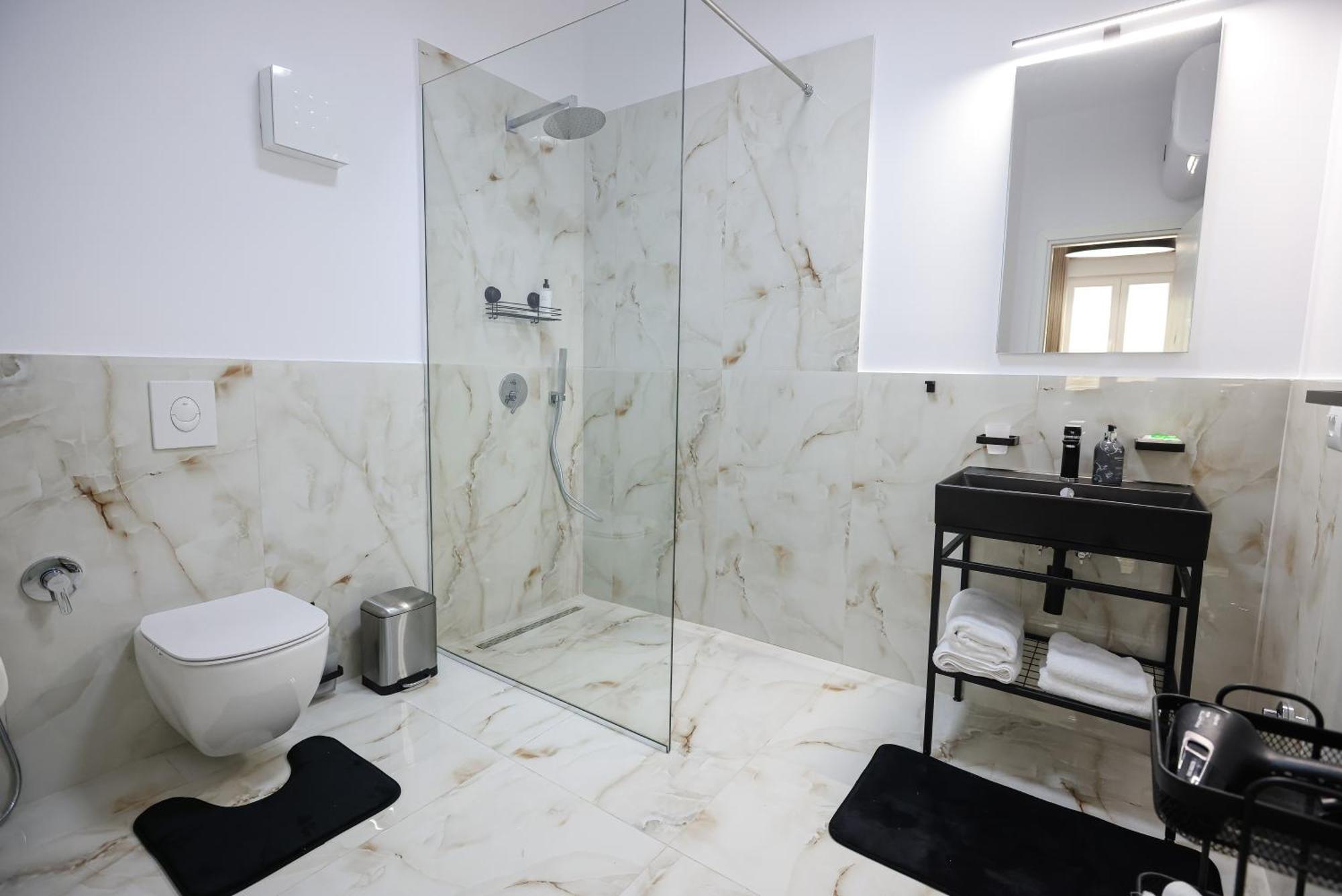 Vila Ferdinand Modern Rooms In Tirana'S Center Zimmer foto